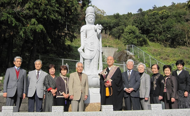 聖観音像建立施工